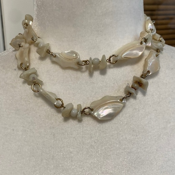 Iridescent Seashell Beach Party Summer Long Necklace Vintage - Picture 3 of 16